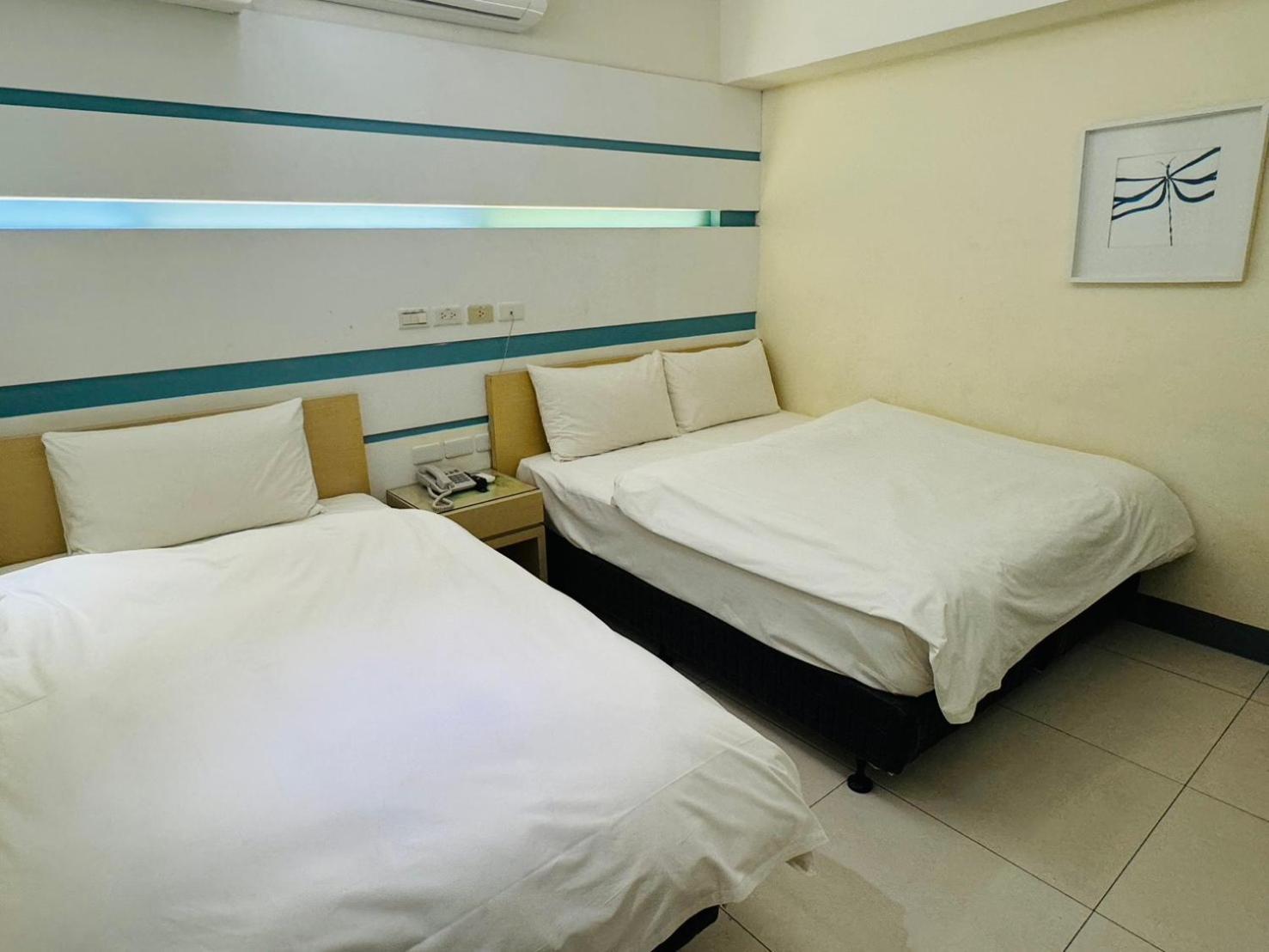 Kiwi Express Hotel - Kaohsiung Station Buitenkant foto